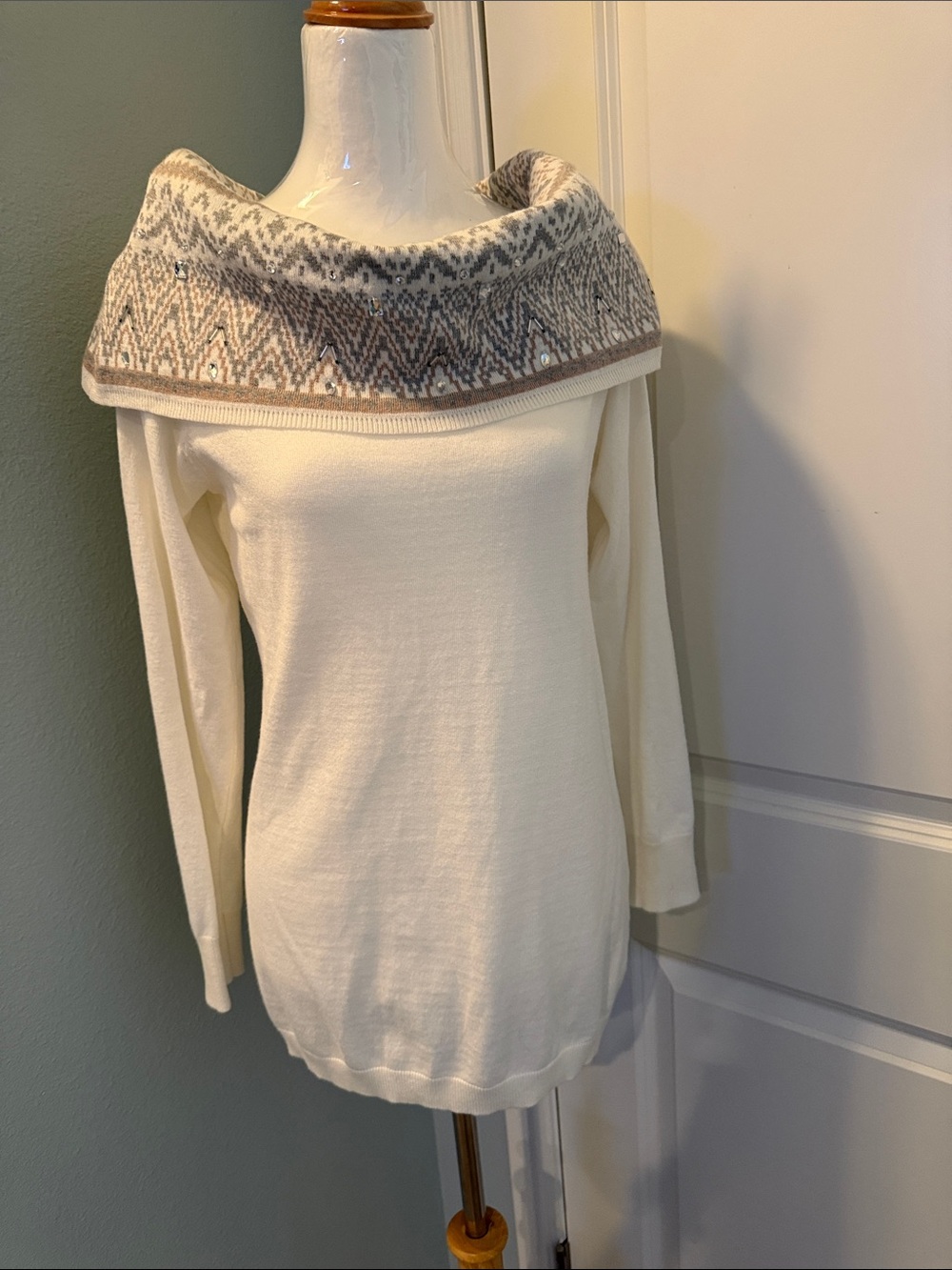 Cream Off-Shoulder Sweater with Patterned Fold-Over Collar